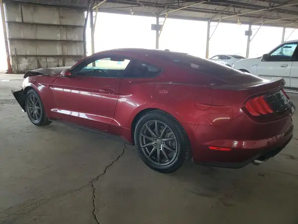 1FA6P8TH2J5181067 2018 FORD MUSTANG - Image 2