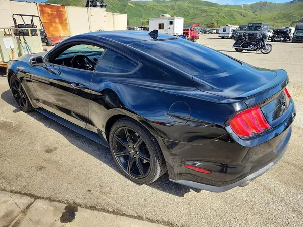 1FA6P8TH2L5170430 2020 FORD MUSTANG - Image 2