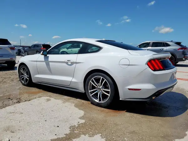 1FA6P8TH3G5307929 2016 FORD MUSTANG - Image 2