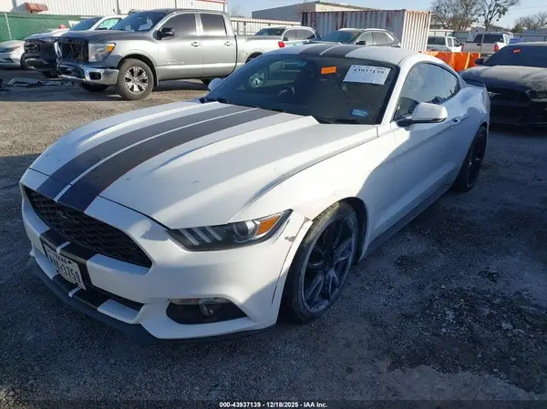 1FA6P8TH3H5219965 2017 FORD MUSTANG - Image 2