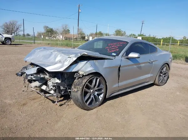 1FA6P8TH3H5241206 2017 FORD MUSTANG - Image 2