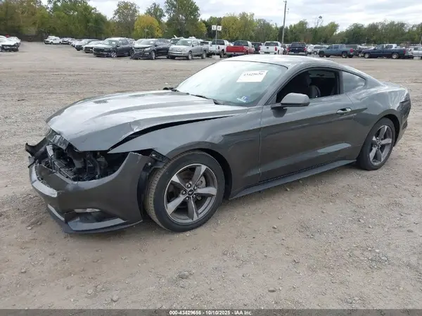 1FA6P8TH3H5304708 2017 FORD MUSTANG - Image 2