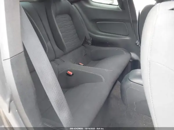1FA6P8TH3H5304708 2017 FORD MUSTANG - Image 8