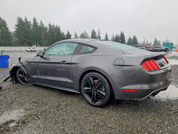 1FA6P8TH3H5323923 2017 FORD MUSTANG - Image 2