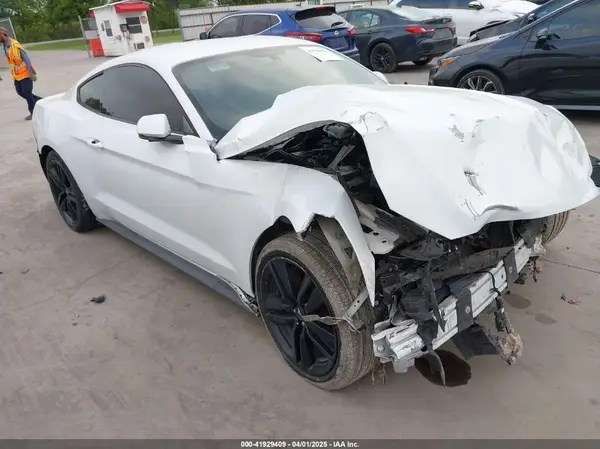 1FA6P8TH3H5356890 2017 FORD MUSTANG - Image 1