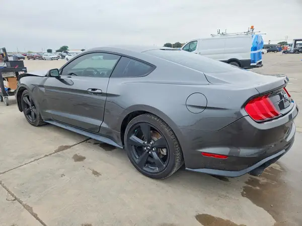 1FA6P8TH3J5118642 2018 FORD MUSTANG - Image 2