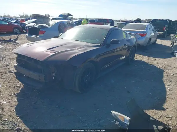 1FA6P8TH3J5137885 2018 FORD MUSTANG - Image 2