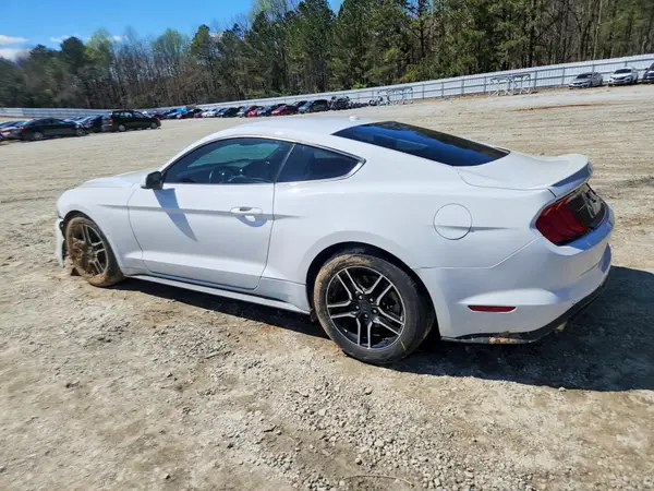1FA6P8TH3L5132818 2020 FORD MUSTANG - Image 2
