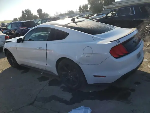 1FA6P8TH3L5182201 2020 FORD MUSTANG - Image 2
