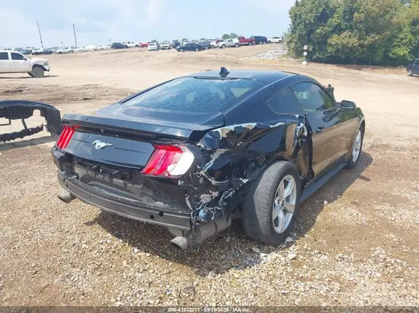 2020 FORD MUSTANG auction photo 6