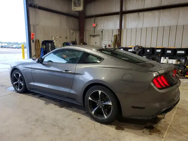 1FA6P8TH3M5112120 2021 FORD MUSTANG - Image 2
