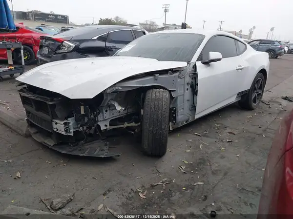 1FA6P8TH3R5107541 2024 FORD MUSTANG - Image 2