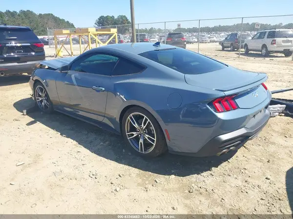 2024 FORD MUSTANG IAAI lot 43345683 auction photo 3