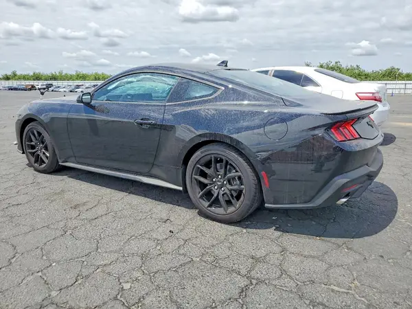 1FA6P8TH3T5114139 2026 FORD MUSTANG - Image 2