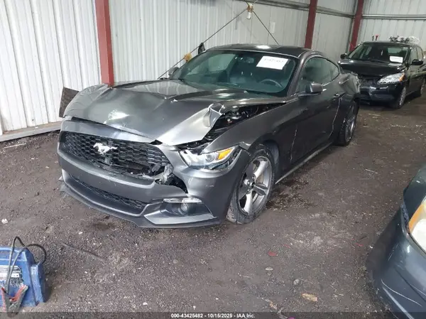 1FA6P8TH4G5208049 2016 FORD MUSTANG - Image 2