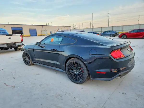 1FA6P8TH4J5128676 2018 FORD MUSTANG - Image 2