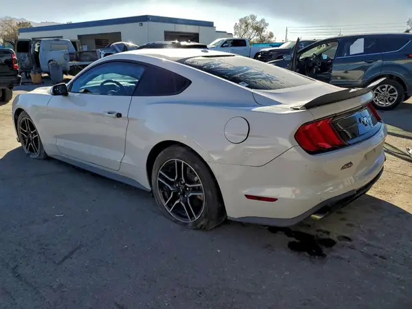 1FA6P8TH4L5132133 2020 FORD MUSTANG - Image 2