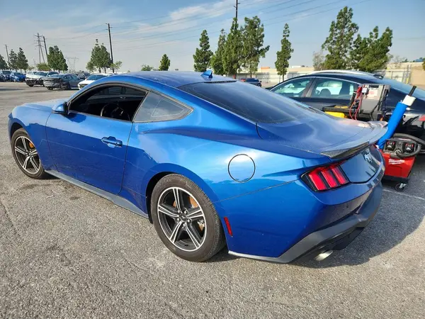 1FA6P8TH4R5107029 2024 FORD MUSTANG - Image 2
