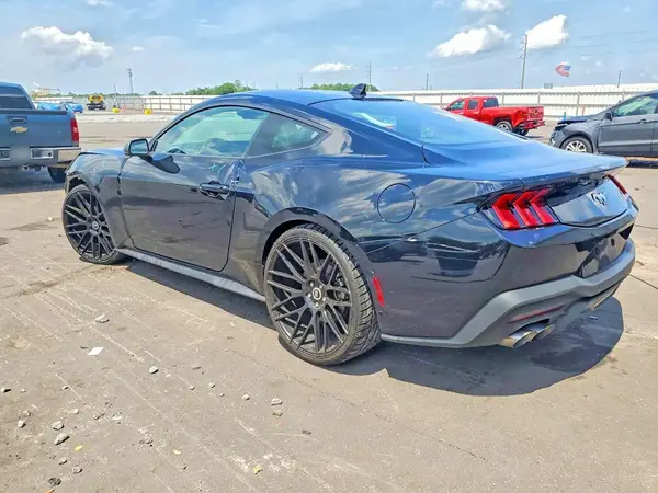 1FA6P8TH4R5145814 2024 FORD MUSTANG - Image 2