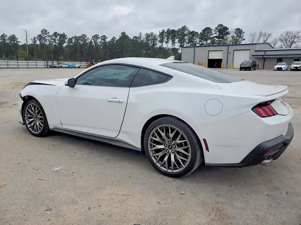 1FA6P8TH4S5108946 2025 FORD MUSTANG - Image 2