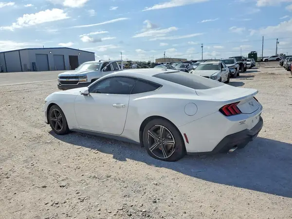 1FA6P8TH4S5119008 2025 FORD MUSTANG - Image 2