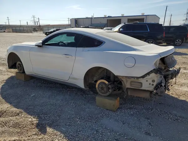 1FA6P8TH5G5310394 2016 FORD MUSTANG - Image 2