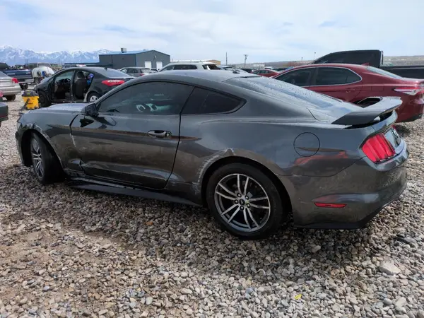 1FA6P8TH5H5219126 2017 FORD MUSTANG - Image 2