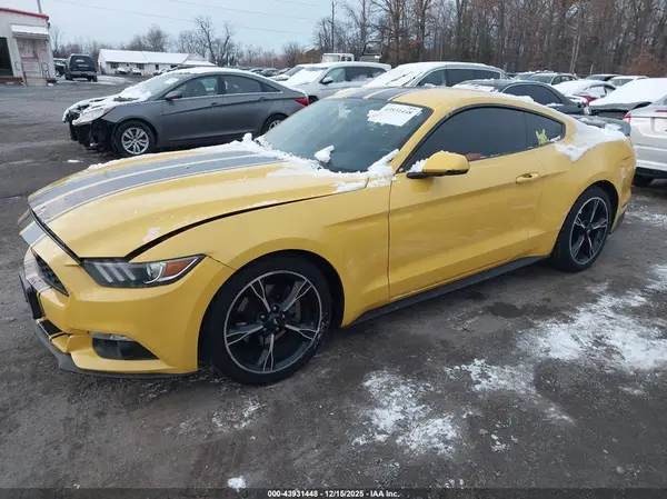 1FA6P8TH5H5320375 2017 FORD MUSTANG - Image 2