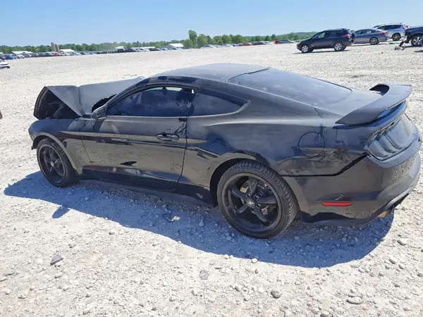 1FA6P8TH5J5107609 2018 FORD MUSTANG - Image 2