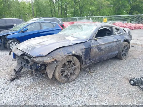 1FA6P8TH5J5142036 2018 FORD MUSTANG - Image 2
