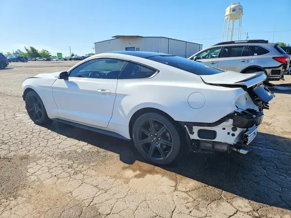 1FA6P8TH5J5154297 2018 FORD MUSTANG - Image 2