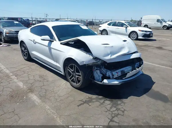 1FA6P8TH5L5120430 2020 FORD MUSTANG - Image 1