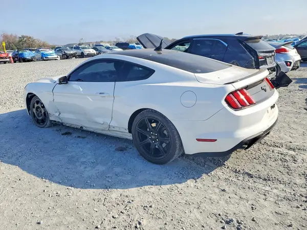 1FA6P8TH5L5175024 2020 FORD MUSTANG - Image 2