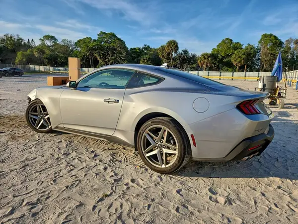 1FA6P8TH5S5127134 2025 FORD MUSTANG - Image 2