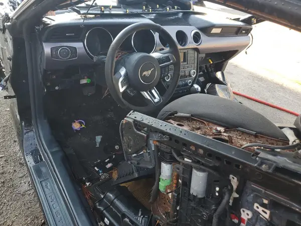 1FA6P8TH6H5228207 2017 FORD MUSTANG - Image 8