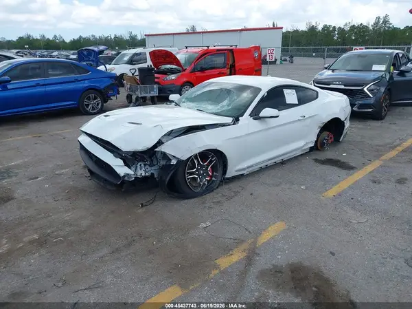 1FA6P8TH6J5128047 2018 FORD MUSTANG - Image 2