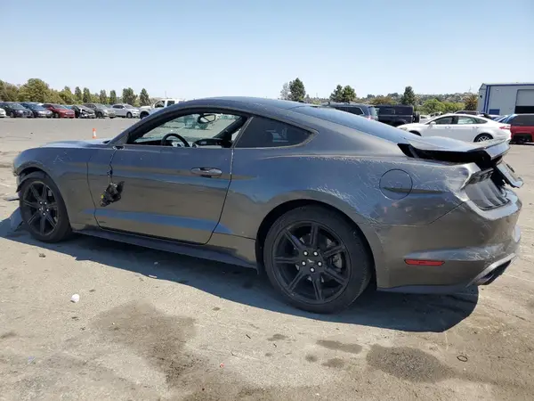 1FA6P8TH6J5135807 2018 FORD MUSTANG - Image 2