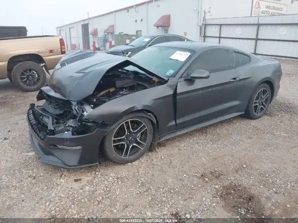 1FA6P8TH6J5137427 2018 FORD MUSTANG - Image 2