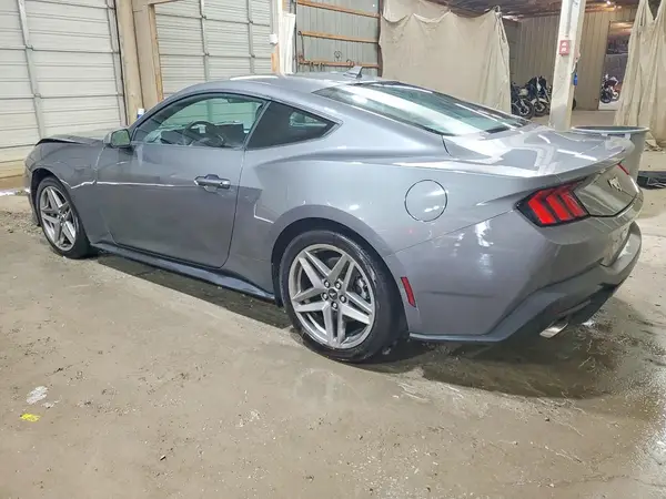 1FA6P8TH6S5102842 2025 FORD MUSTANG - Image 2
