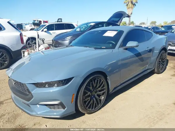 1FA6P8TH6S5120225 2025 FORD MUSTANG - Image 2