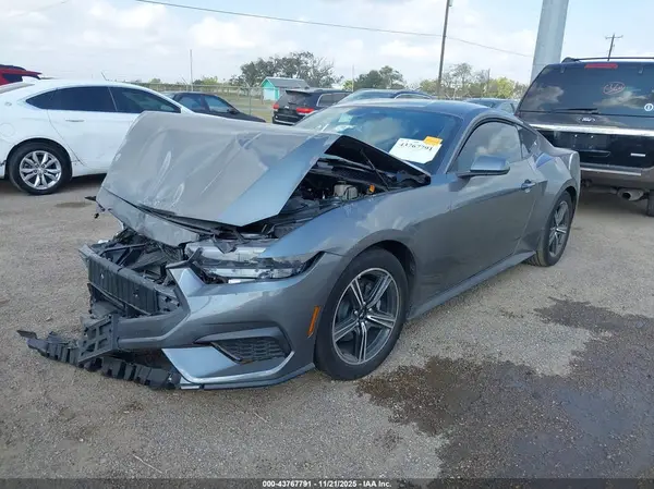 1FA6P8TH6S5131855 2025 FORD MUSTANG - Image 2
