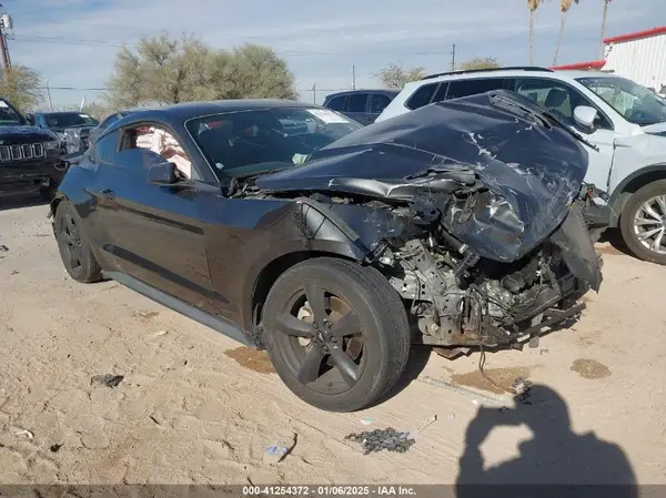 1FA6P8TH7G5317962 2016 FORD MUSTANG - Image 1