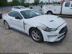 1FA6P8TH7J5173983 2018 FORD MUSTANG