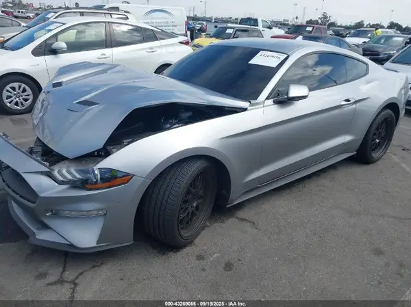 1FA6P8TH7L5138699 2020 FORD MUSTANG - Image 2