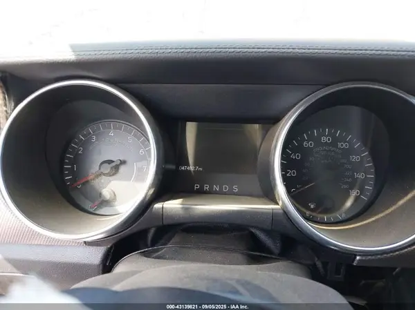 2020 FORD MUSTANG auction photo 7