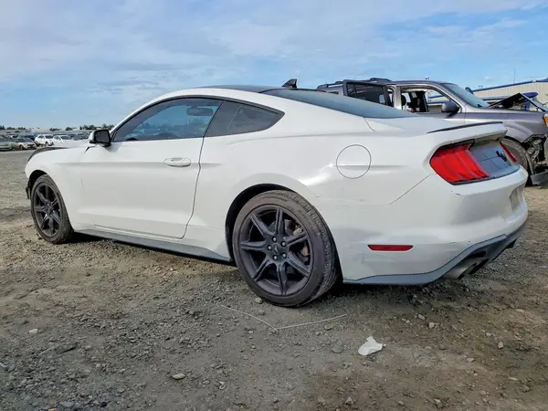 1FA6P8TH7L5185134 2020 FORD MUSTANG - Image 2
