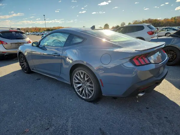 1FA6P8TH7S5103997 2025 FORD MUSTANG - Image 2