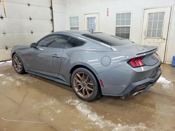 1FA6P8TH7S5110528 2025 FORD MUSTANG - Image 2