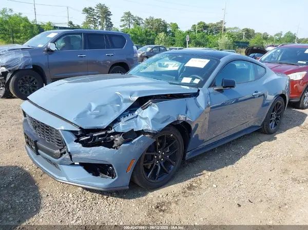 1FA6P8TH7S5112957 2025 FORD MUSTANG - Image 2