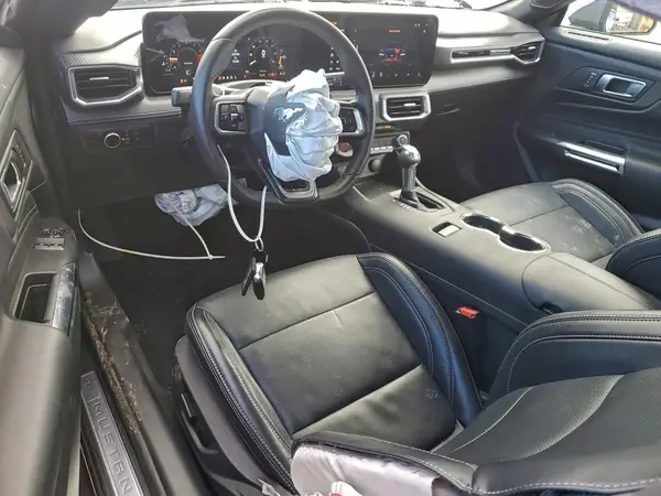 1FA6P8TH7S5120489 2025 FORD MUSTANG - Image 8